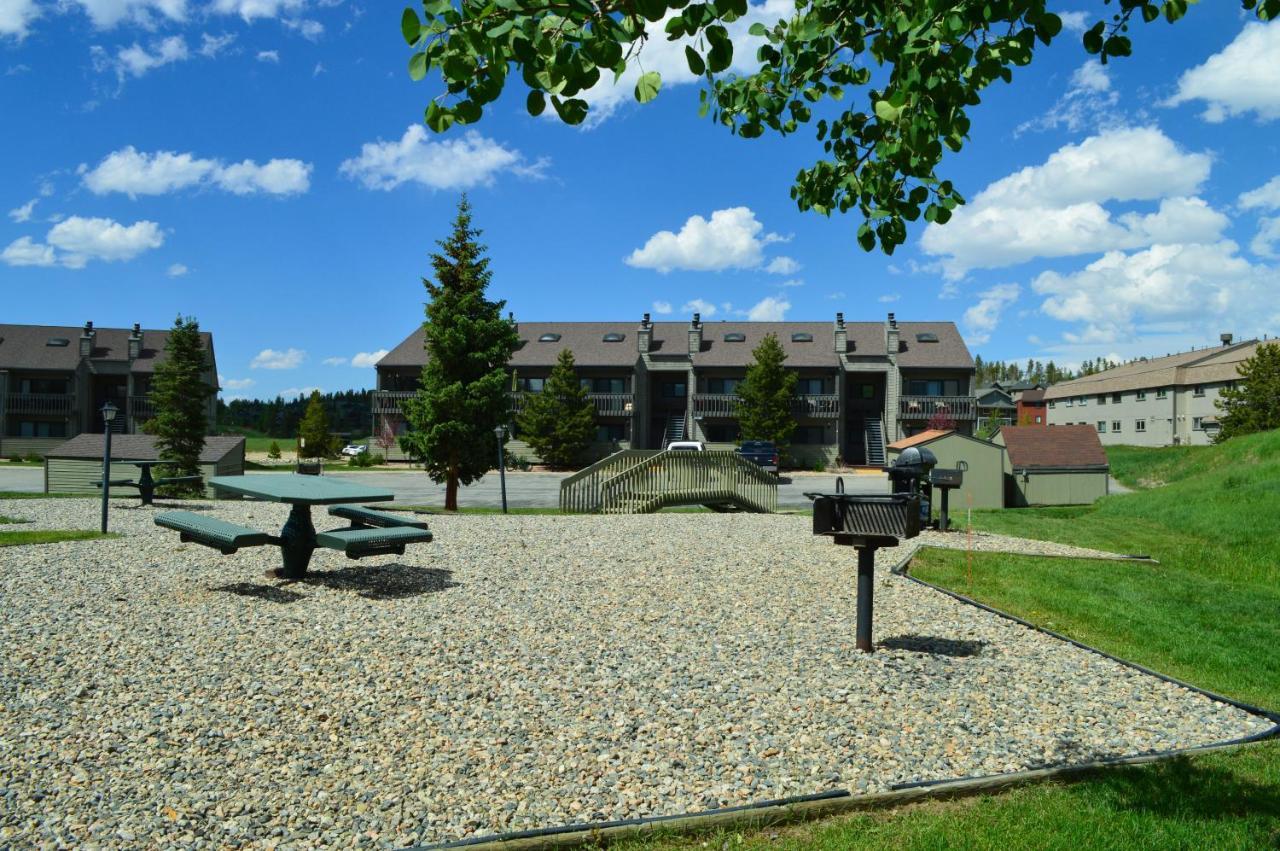 Pines At Meadow Ridge Aparthotel Fraser Exterior photo